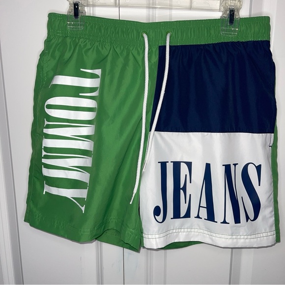 Tommy Hilfiger Jeans Slim Size Small 31” Swim Trunks Green Color Block Short - Picture 1 of 8